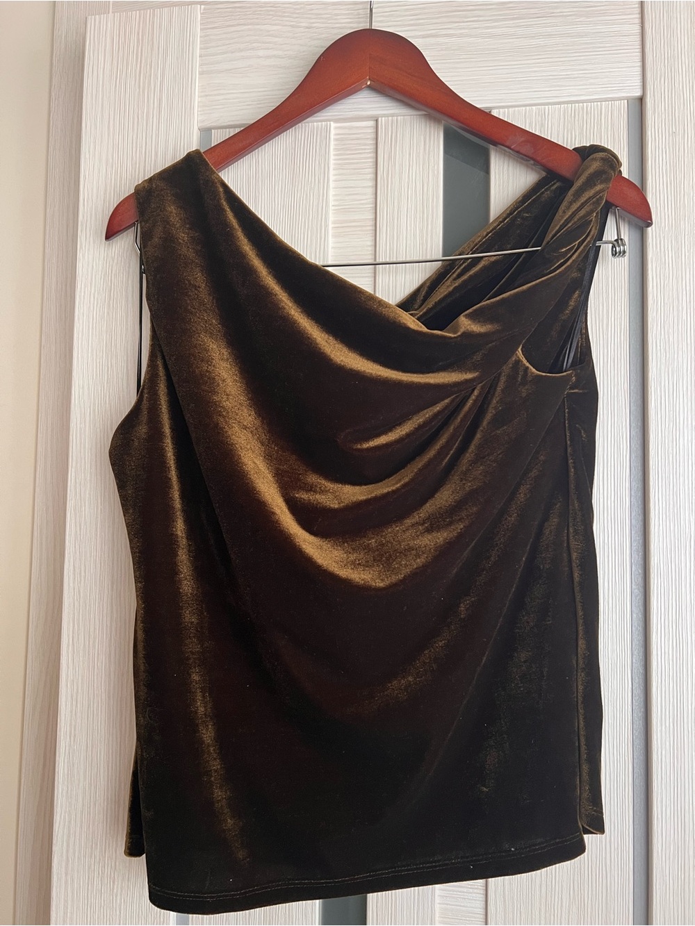 H&M One-Shoulder Velvet Drape Top - Olive